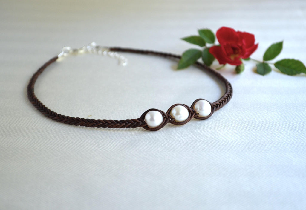 Three Freshwater Pearls Braided Leather Necklace: Elegant Boho Jewelry