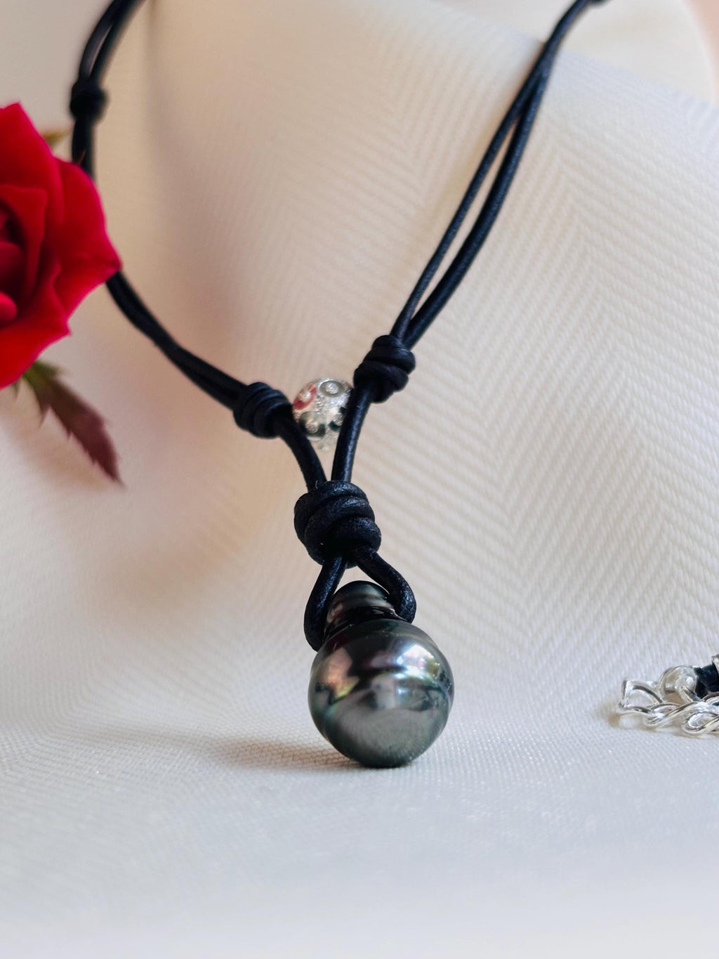 Tahitian Pearl Leather Necklace: Sterling Silver Accent, Elegant Gift