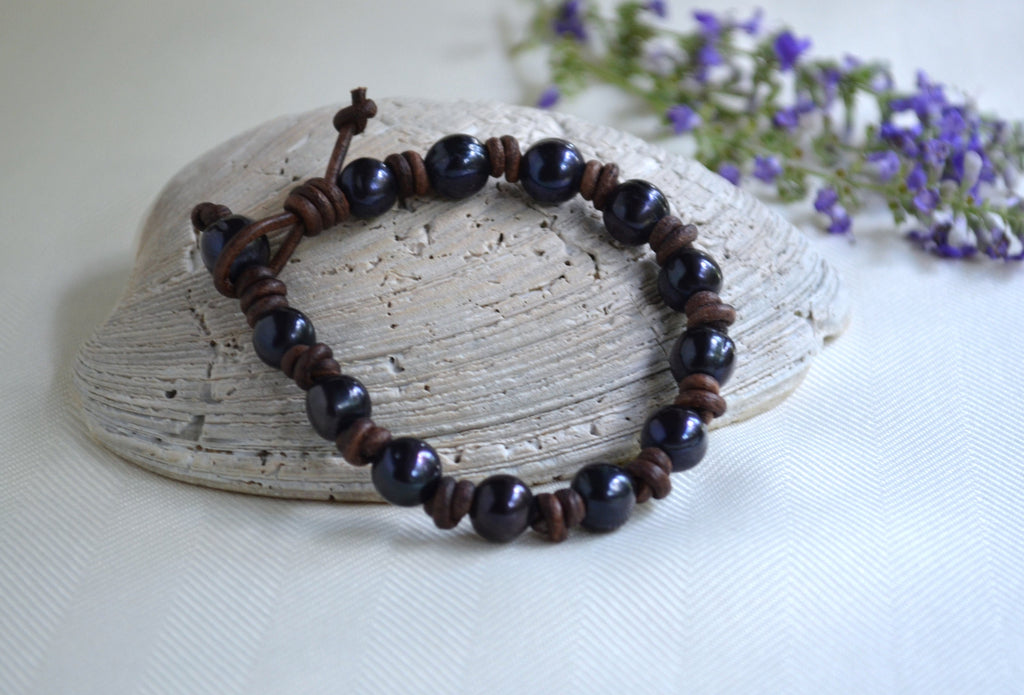 Peacock Pearl Leather Bracelet: Handmade Boho Jewelry