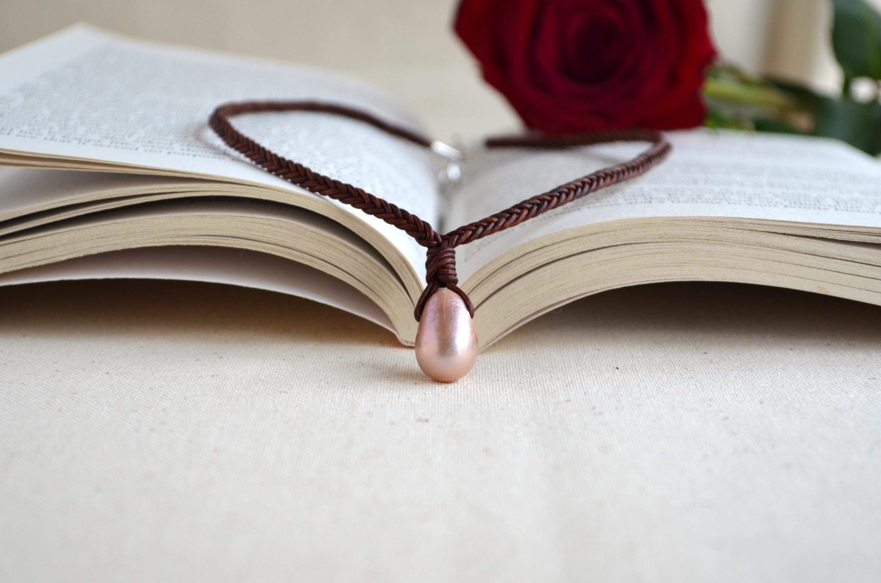 Large Edison Pearl Leather Necklace, Hand Braided Brown Leather Choker, Statement Piece