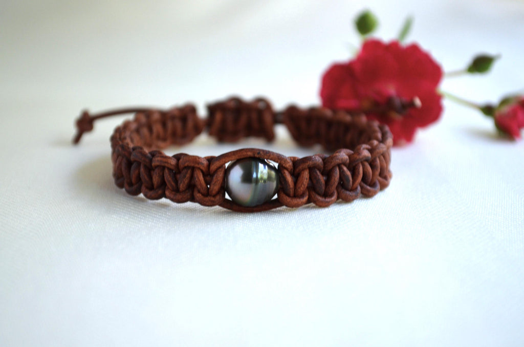 Tahitian Black Pearl Bracelet, Brown Distressed Leather, Adjustable