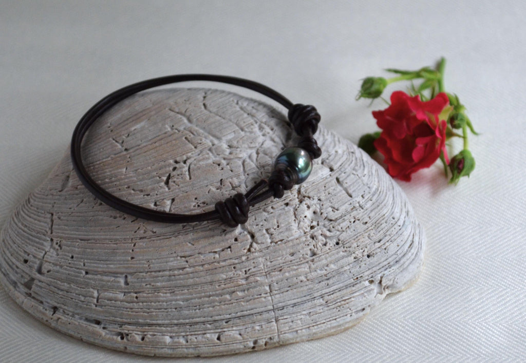 Tahitian Pearl Bracelet: Brown Greek Leather, Adjustable Unisex Jewelry