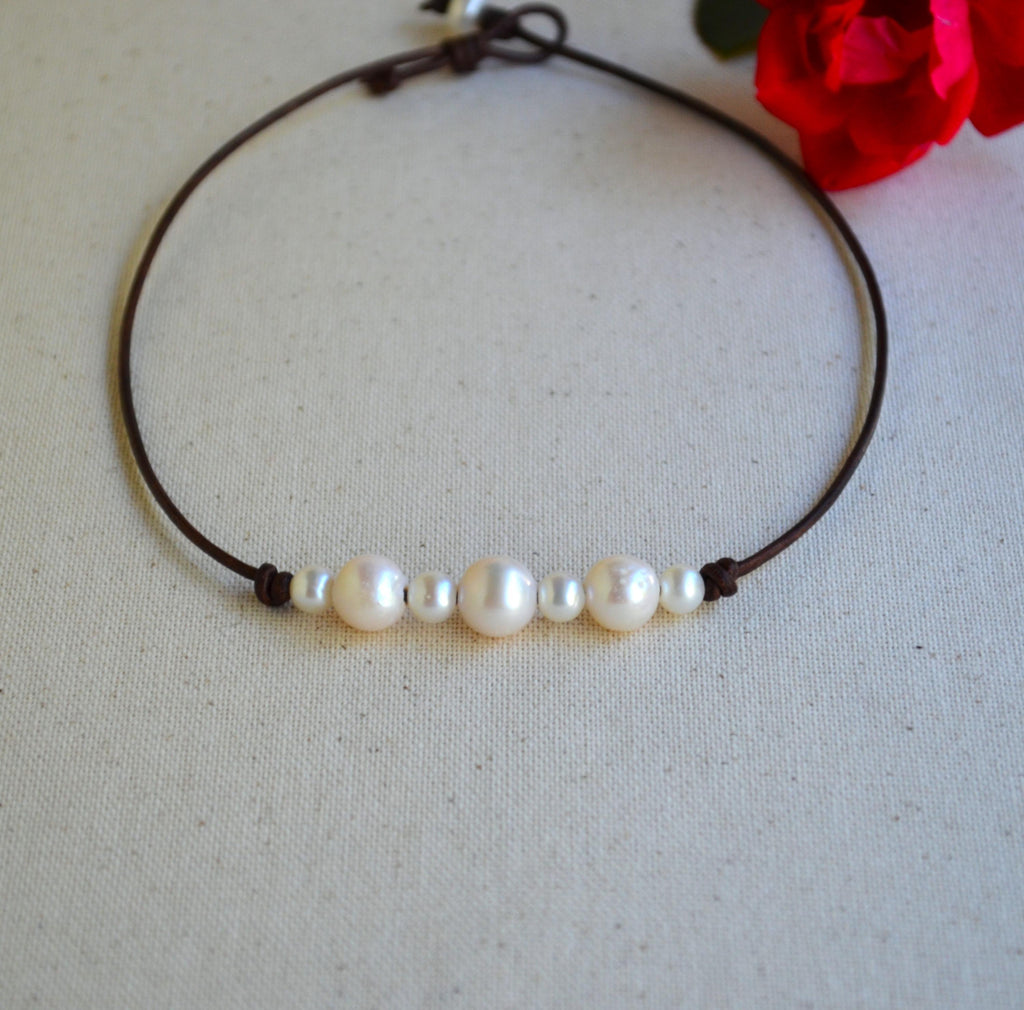 Pearls on Leather Necklace/Choker for Women, White Freshwater Pearls, Boho Chic