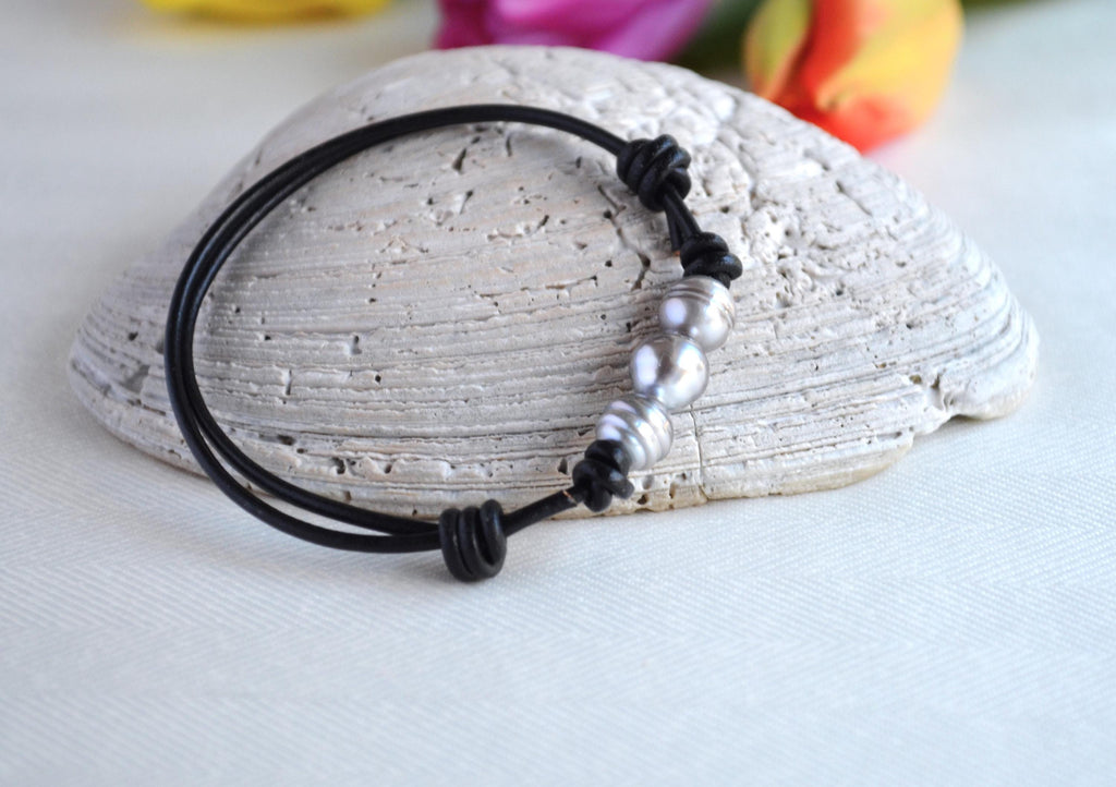 Tahitian Pearl Bracelet: Three Silver Pearls on Black Leather, Adjustable