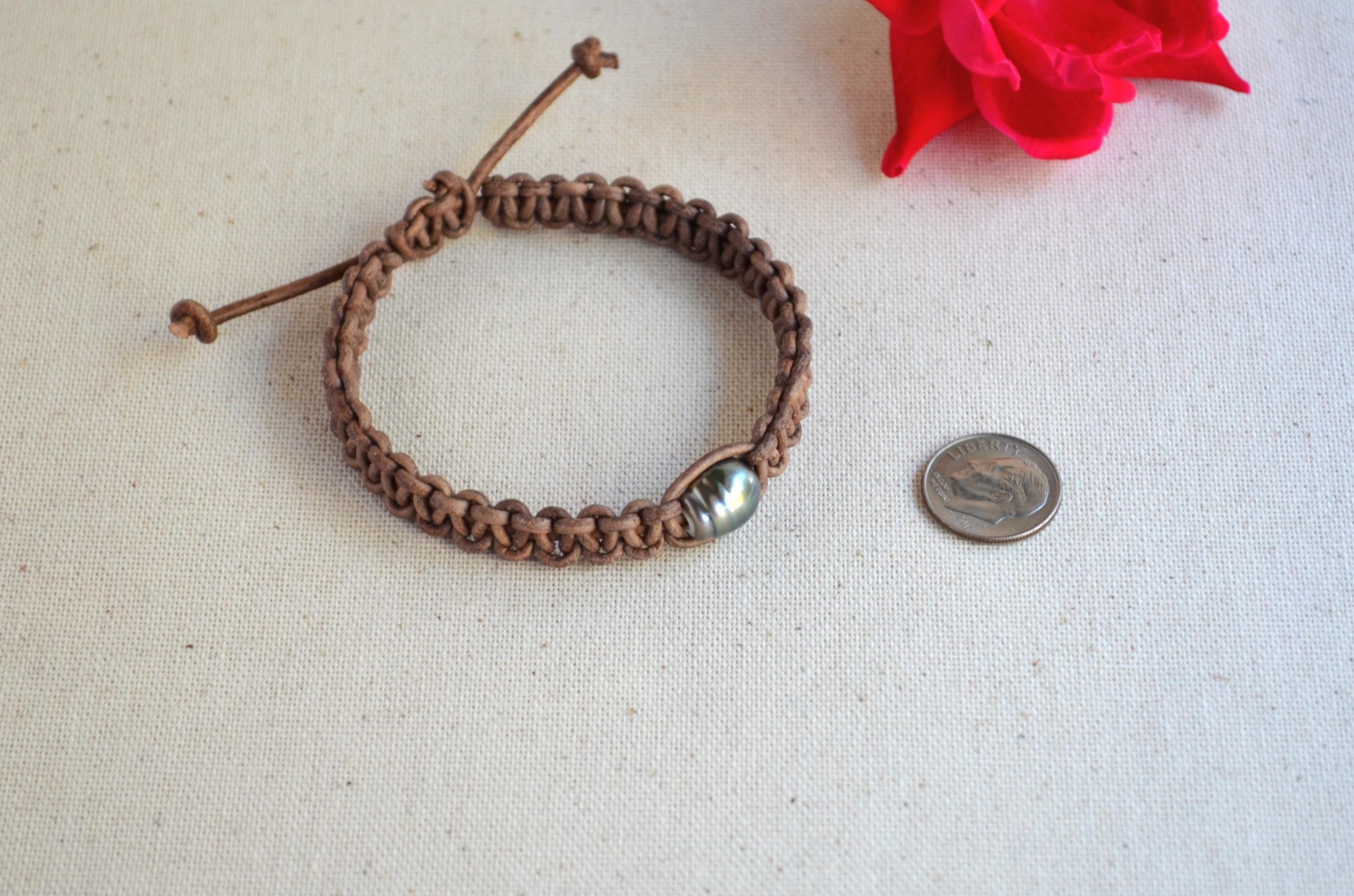 Handwoven Tahitian Pearl Bracelet: Macrame Grey-Brown Leather, Boho Jewelry