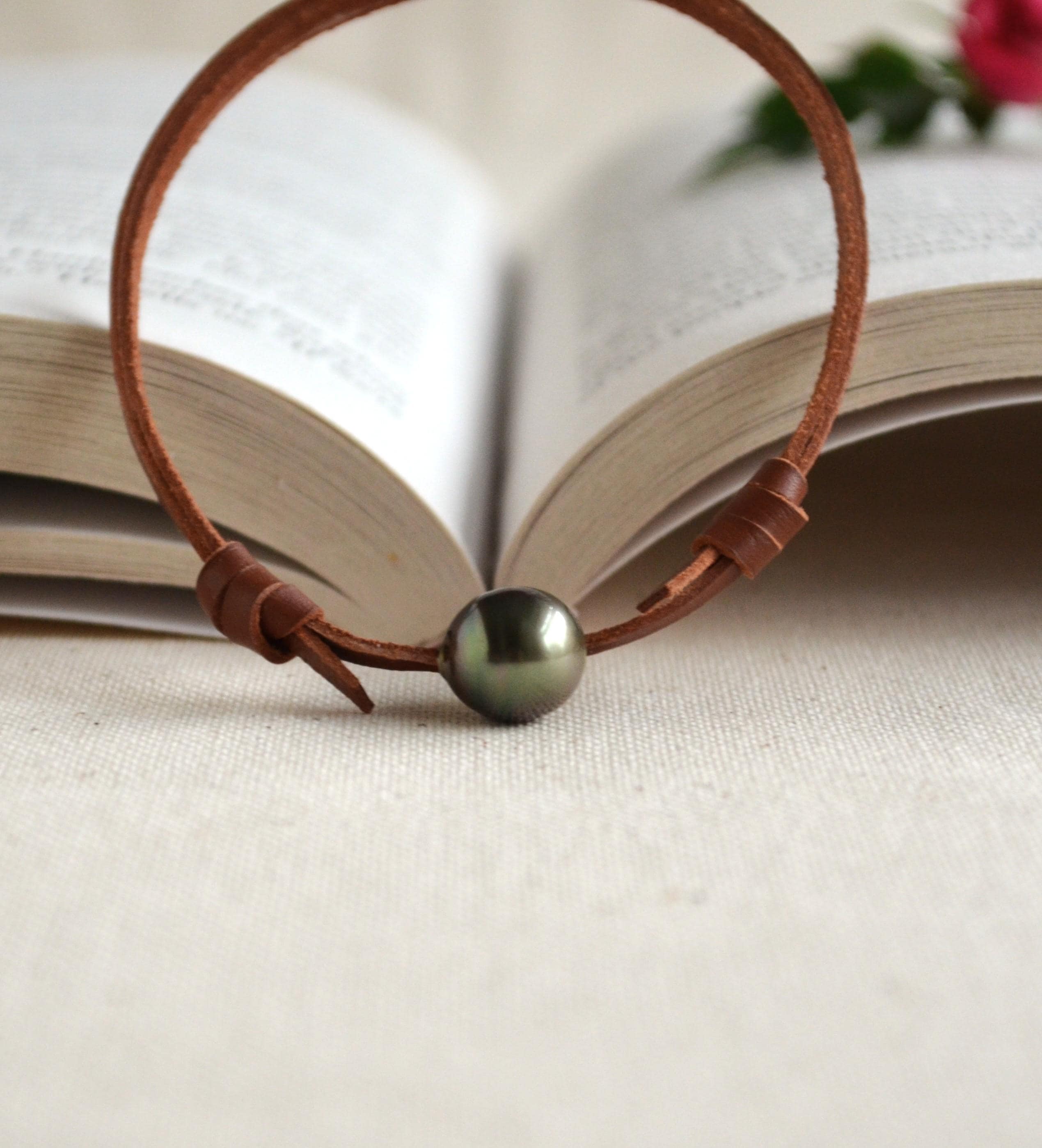Adjustable Tahitian Pearl Bracelet: Australian Brown Leather Jewelry
