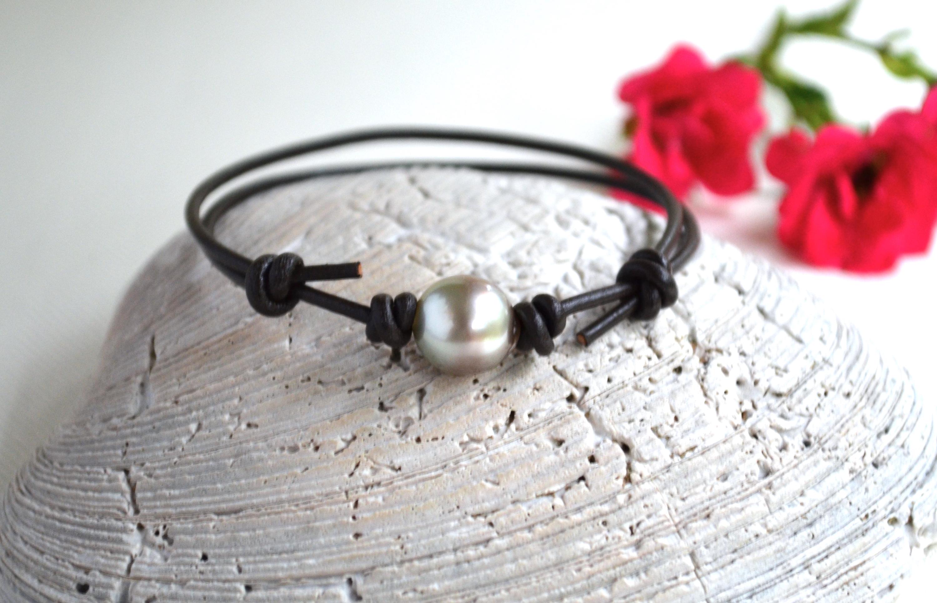 Tahitian Pearl Bracelet: Unisex Dark Brown Greek Leather, LARGE Pearl, Adjustable Jewelry
