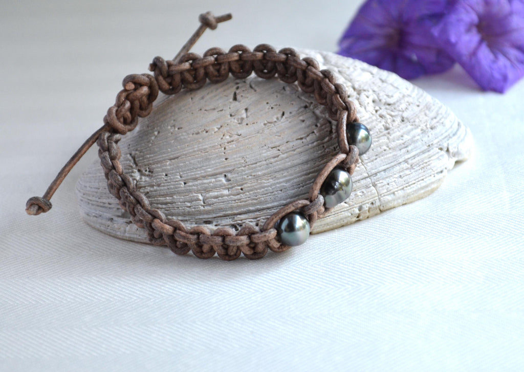 Tahitian Pearl Bracelet: Adjustable Brown Leather, Handmade Jewelry