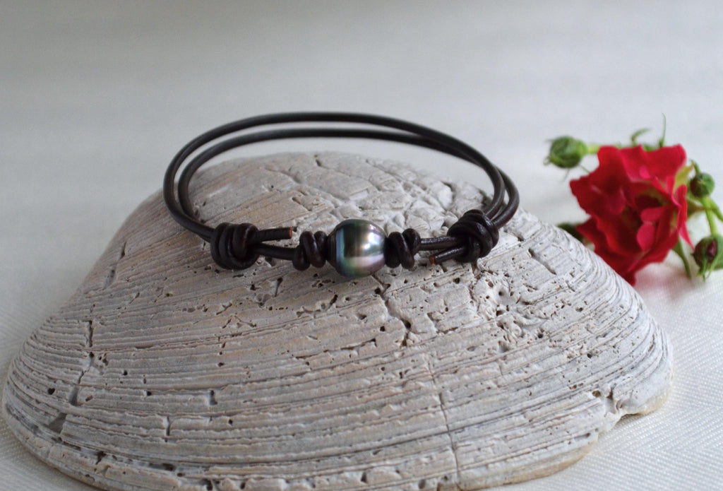 Tahitian Pearl Bracelet: Brown Greek Leather, Adjustable Unisex Jewelry