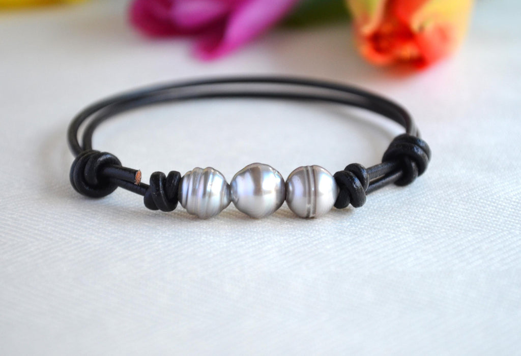 Tahitian Pearl Bracelet: Three Silver Pearls on Black Leather, Adjustable