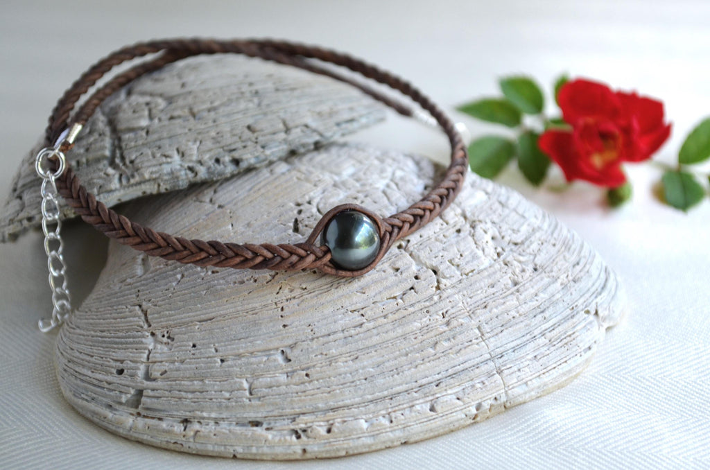 Tahitian Pearl Choker: Braided Leather Necklace, Elegant Handmade Jewelry
