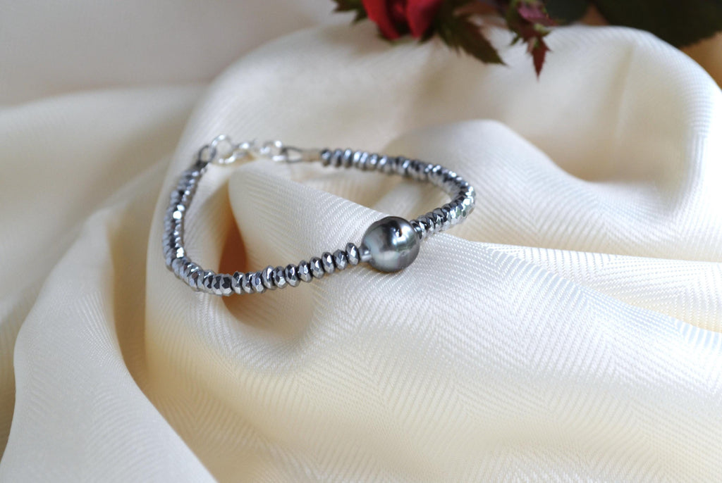 Tahitian Pearl Bracelet: Silver Hematite Beads, Cultured Saltwater Pearls