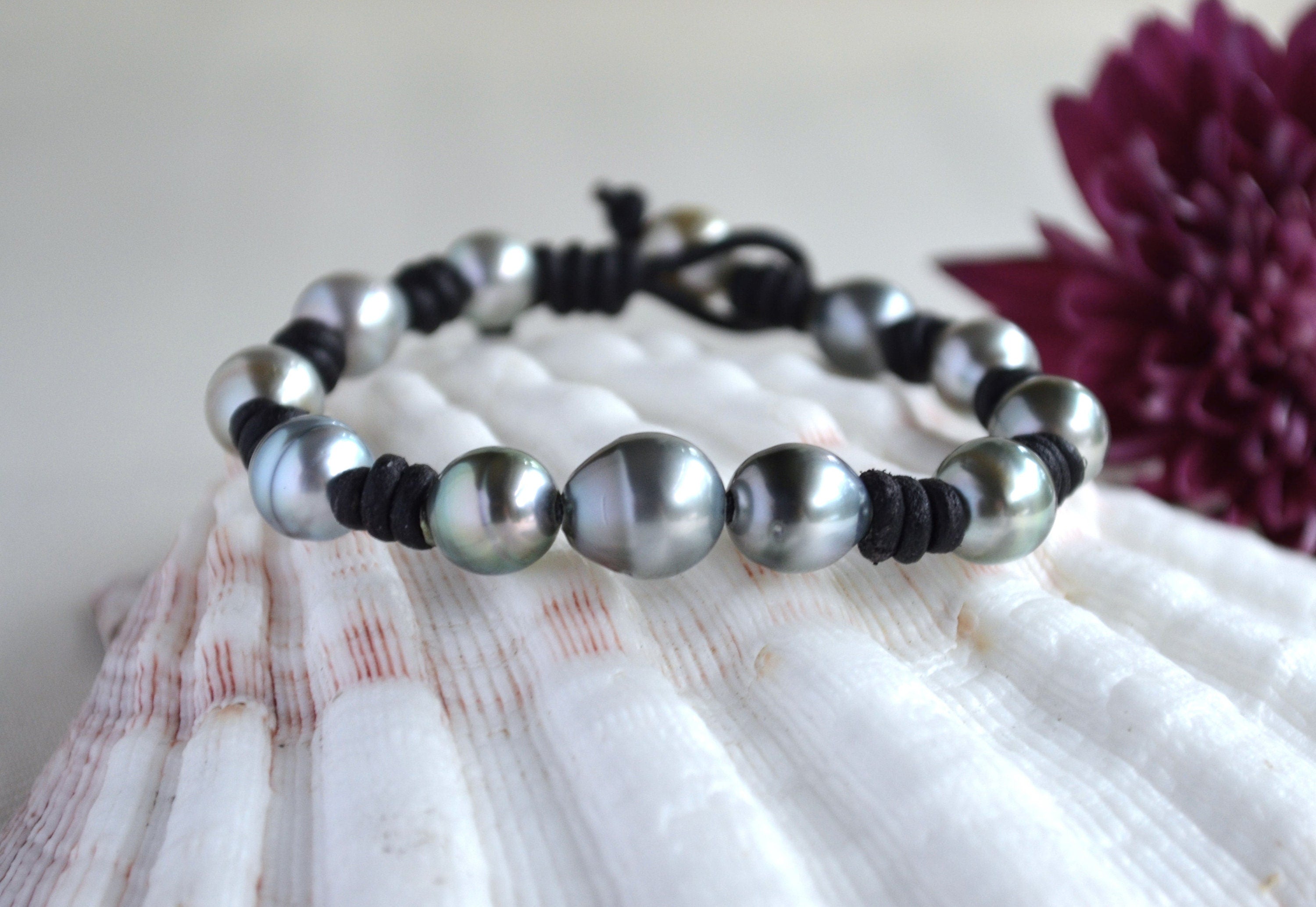 Tahitian Pearls on Leather Bracelet: Black Leather, Tahitian Pearl Clasp