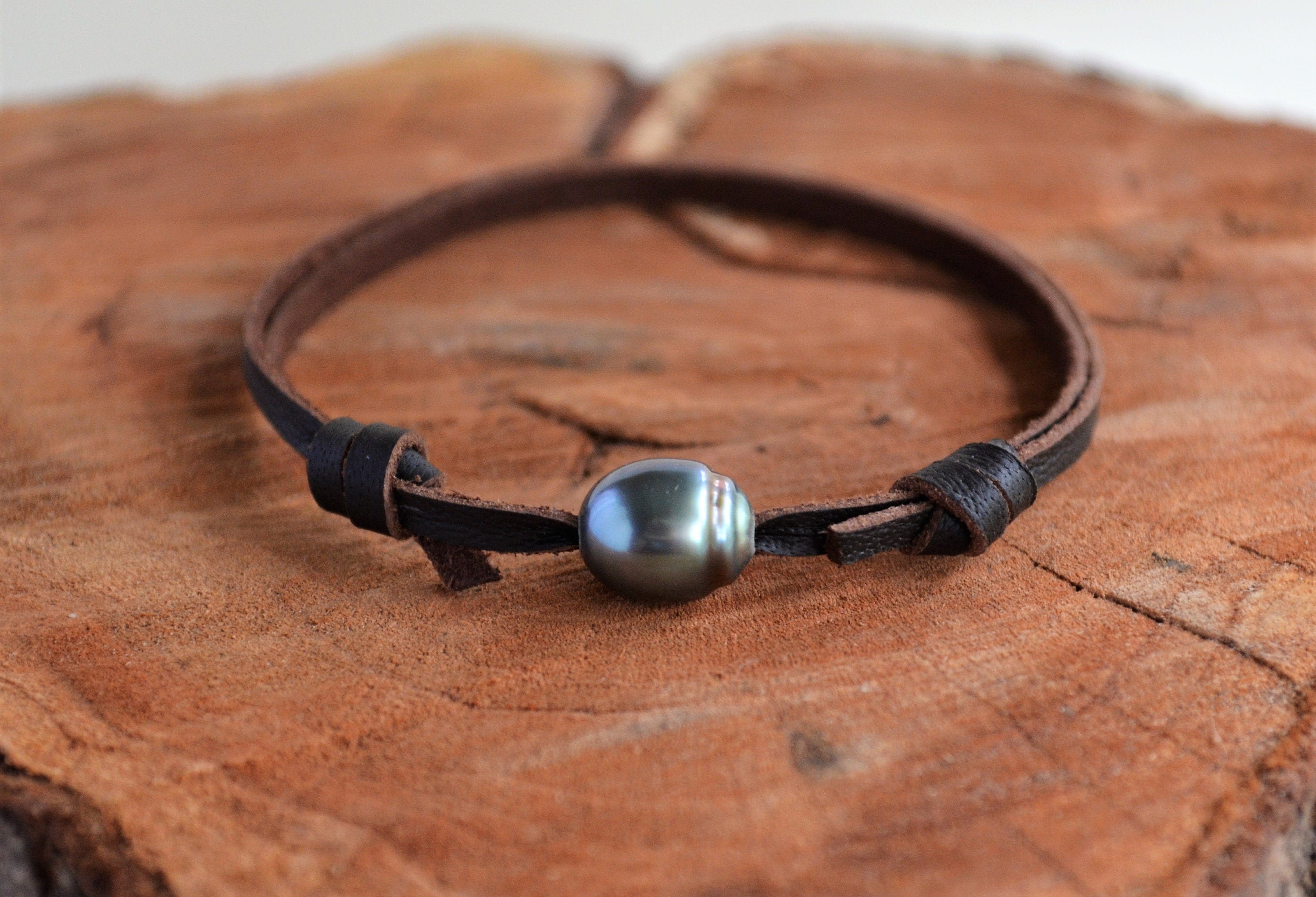 Tahitian Pearl Leather Bracelet: Unisex Boho Adjustable Bracelet