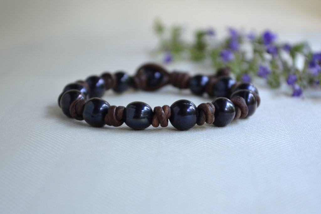 Peacock Pearl Leather Bracelet: Handmade Boho Jewelry