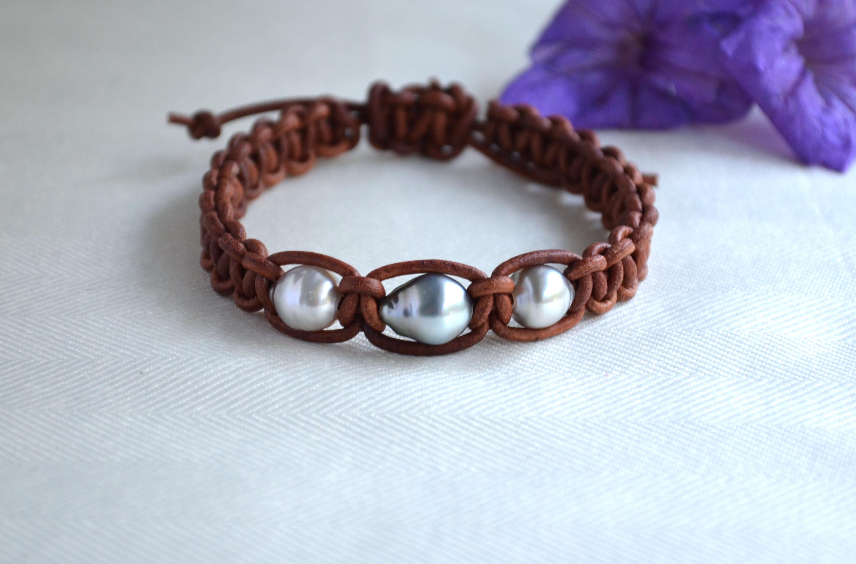 Tahitian Pearl Bracelet: Brown Leather Adjustable Bracelet Unisex