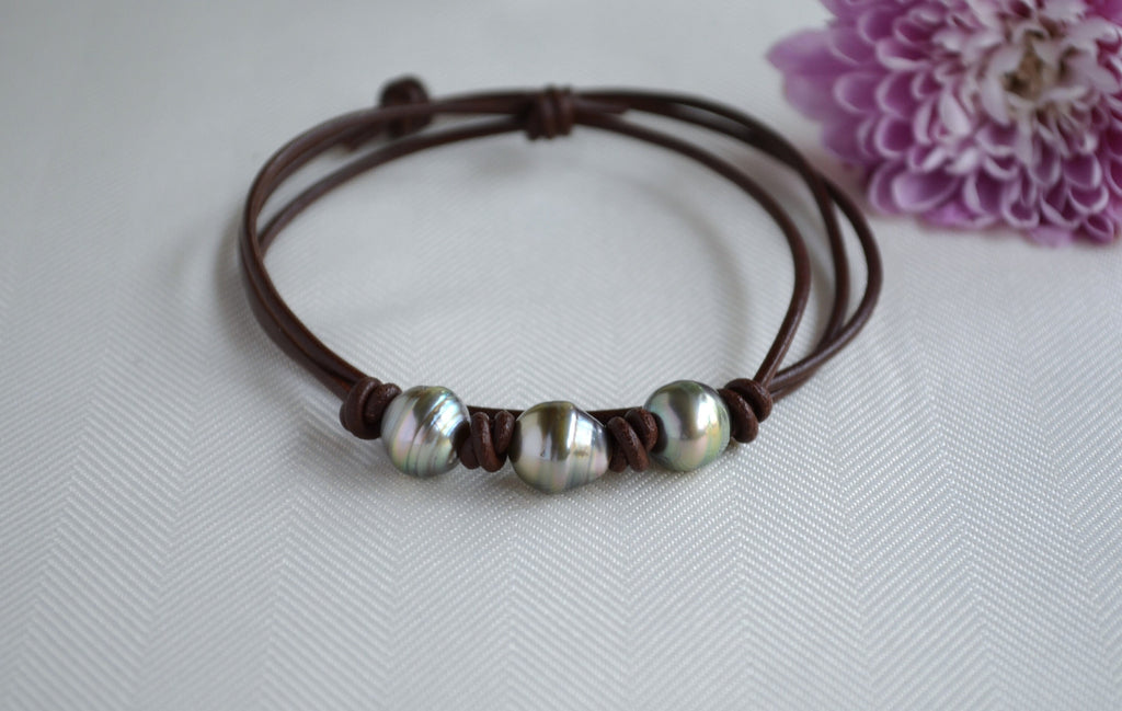Tahitian Pearl Choker: Three Pearl Brown Leather Necklace