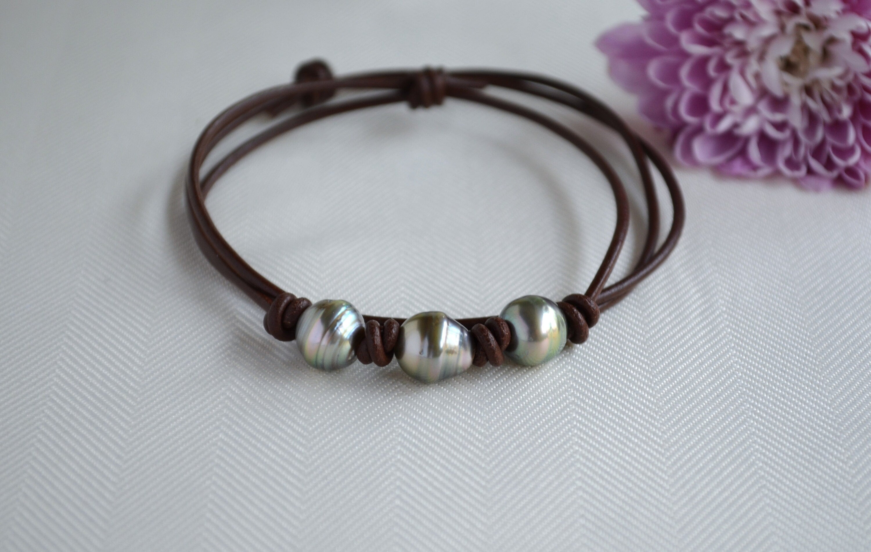 Tahitian Pearl Choker: Three Pearl Brown Leather Necklace