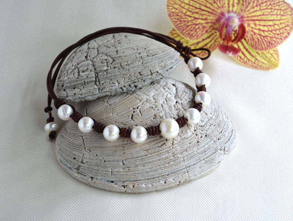 Knotted Pearl Leather Necklace: Boho Freshwater Pearl Jewelry Gift for Her