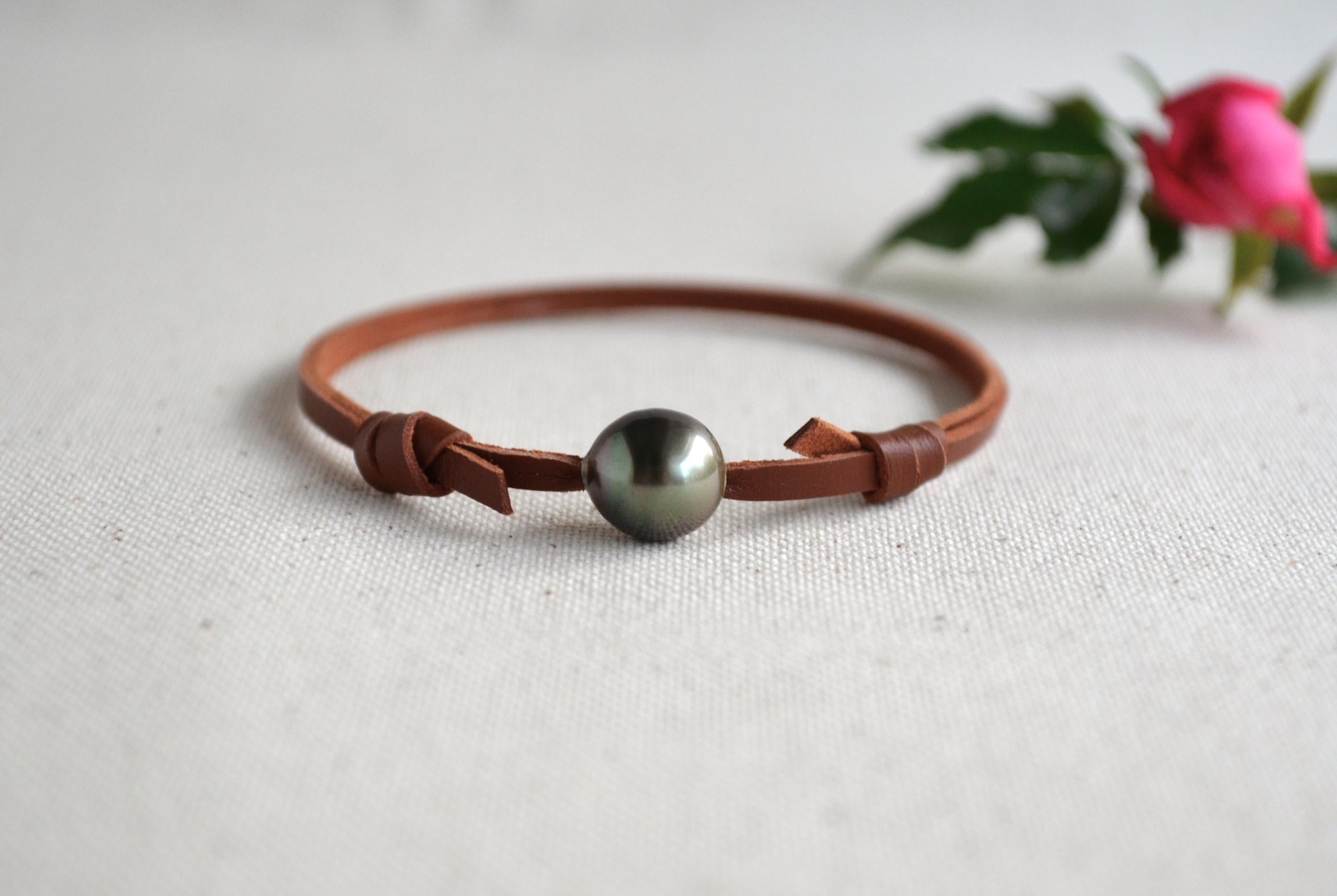 Adjustable Tahitian Pearl Bracelet: Australian Brown Leather Jewelry