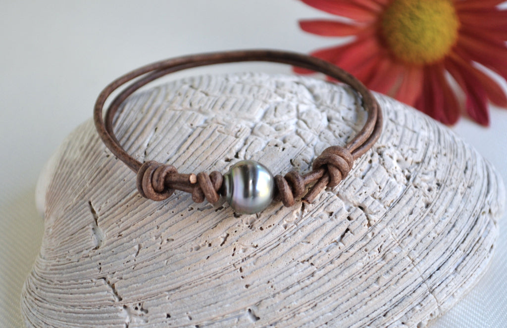Tahitian Pearl Bracelet: Unisex Brown Leather, Adjustable Length