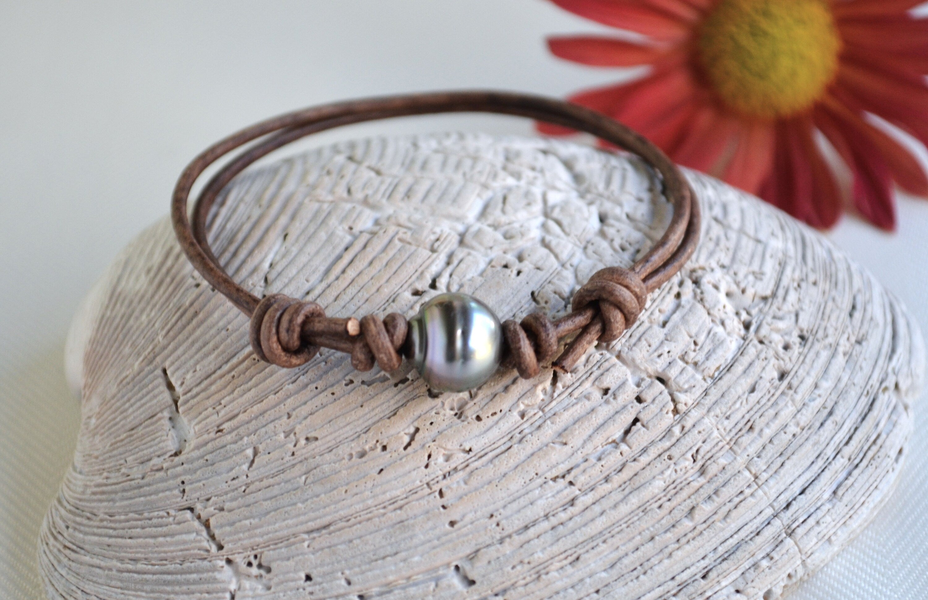 Tahitian Pearl Bracelet: Unisex Brown Leather, Adjustable Length