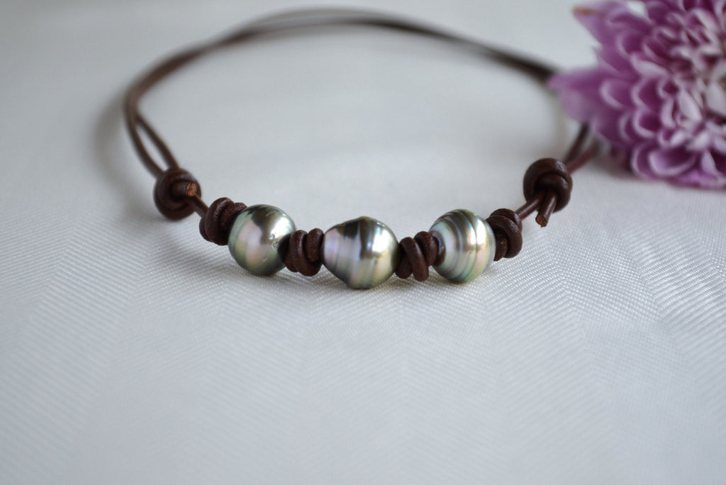 Tahitian Pearl Choker: Three Pearl Brown Leather Necklace
