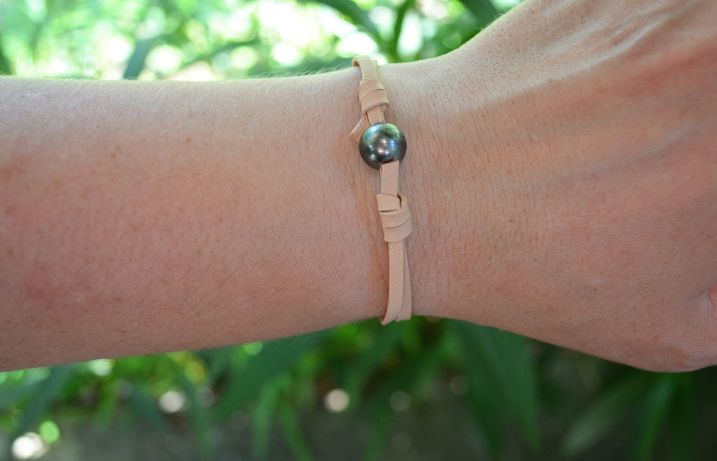 Tahitian Pearl Leather Bracelet: Unisex Boho Adjustable Bracelet