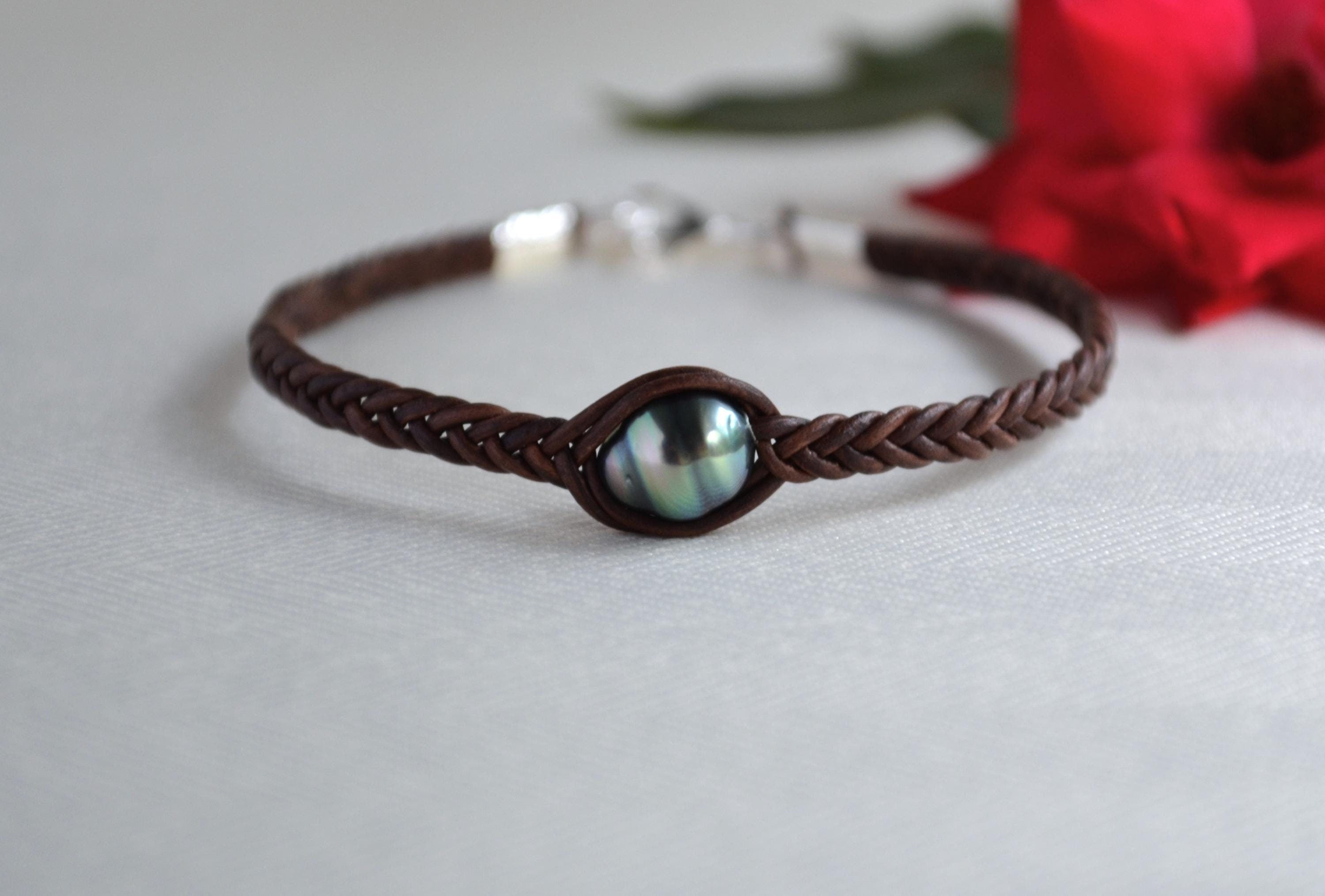 Tahitian Pearl Braided Leather Bracelet: Elegant Unisex Jewelry