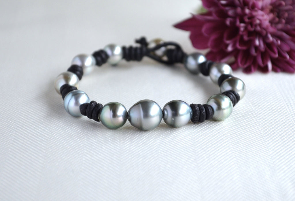 Tahitian Pearls on Leather Bracelet: Black Leather, Tahitian Pearl Clasp