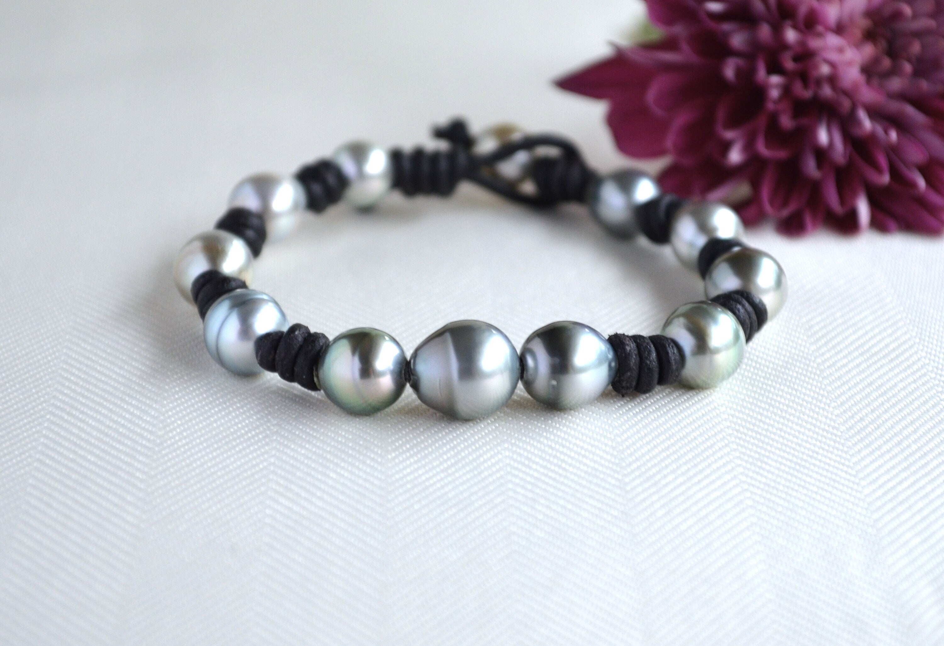 Tahitian Pearls on Leather Bracelet: Black Leather, Tahitian Pearl Clasp
