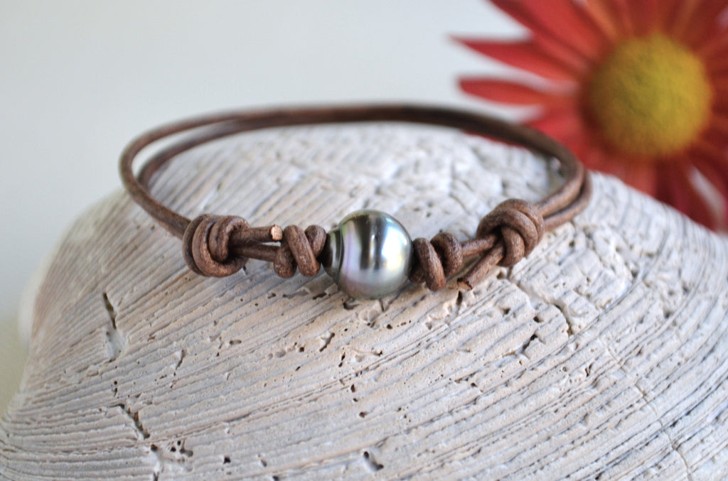 Tahitian Pearl Bracelet: Unisex Brown Leather, Adjustable Length
