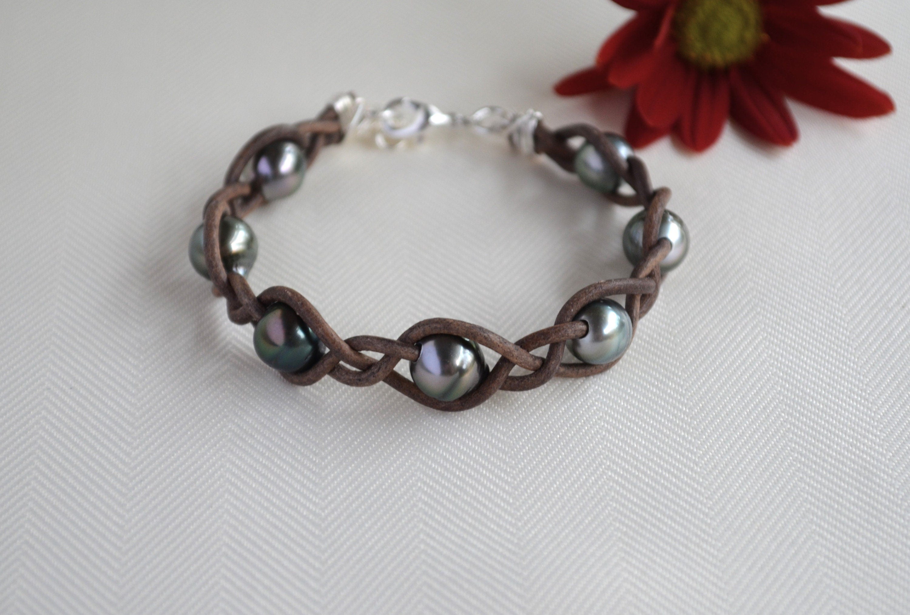 Tahitian Pearl Bracelet: Seven Dark Pearls on Brown Leather