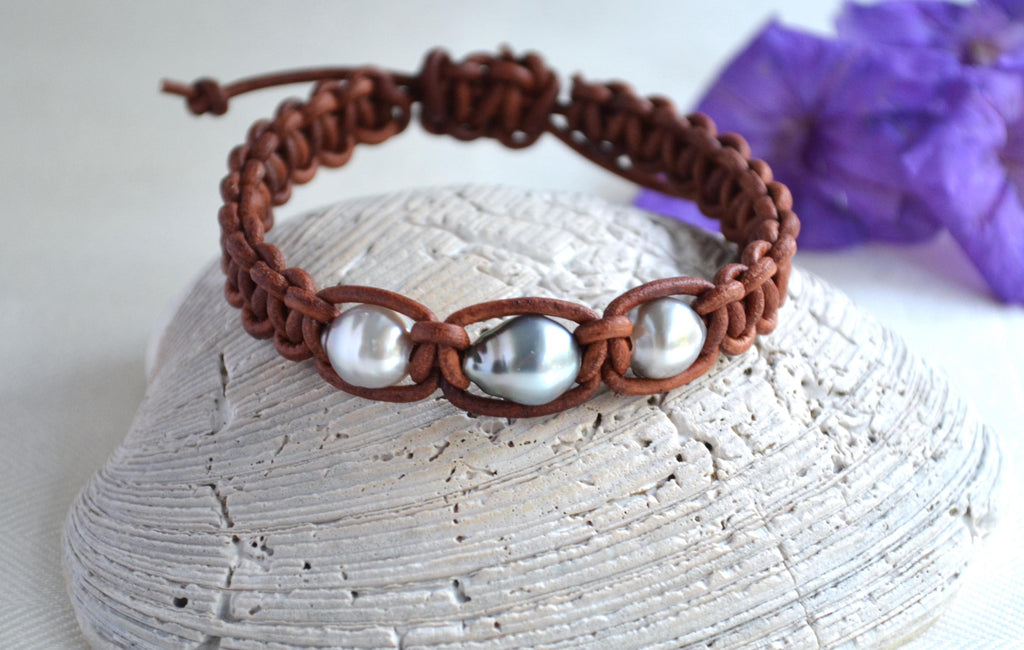 Tahitian Pearl Bracelet: Brown Leather Adjustable Bracelet Unisex
