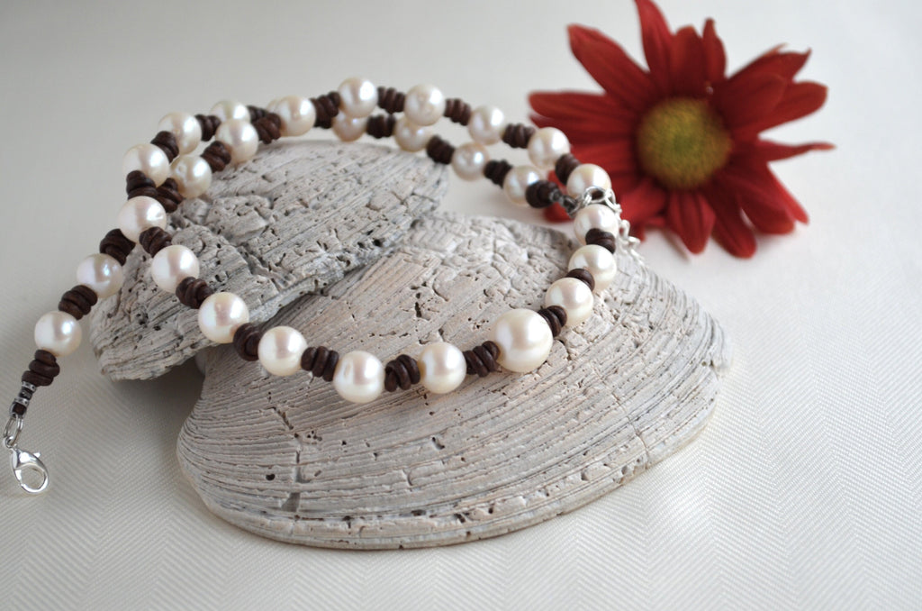Knotted Pearl Leather Necklace: Freshwater Pearls, Boho Jewelry