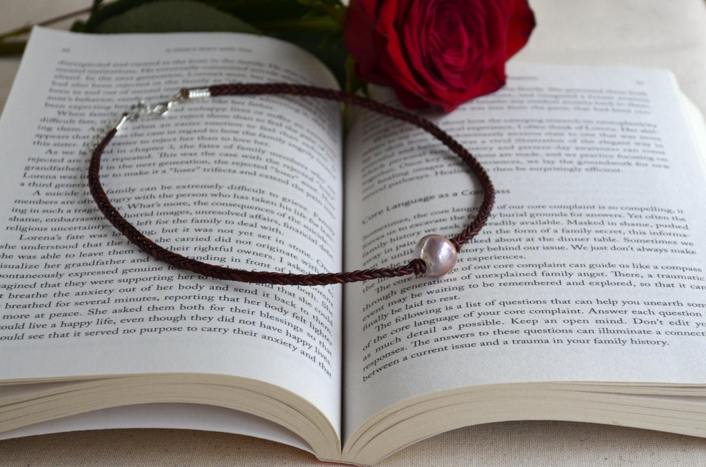 Mauve Pink Edison Pearl on Hand Braided Leather Five Cords Women's Short Necklace