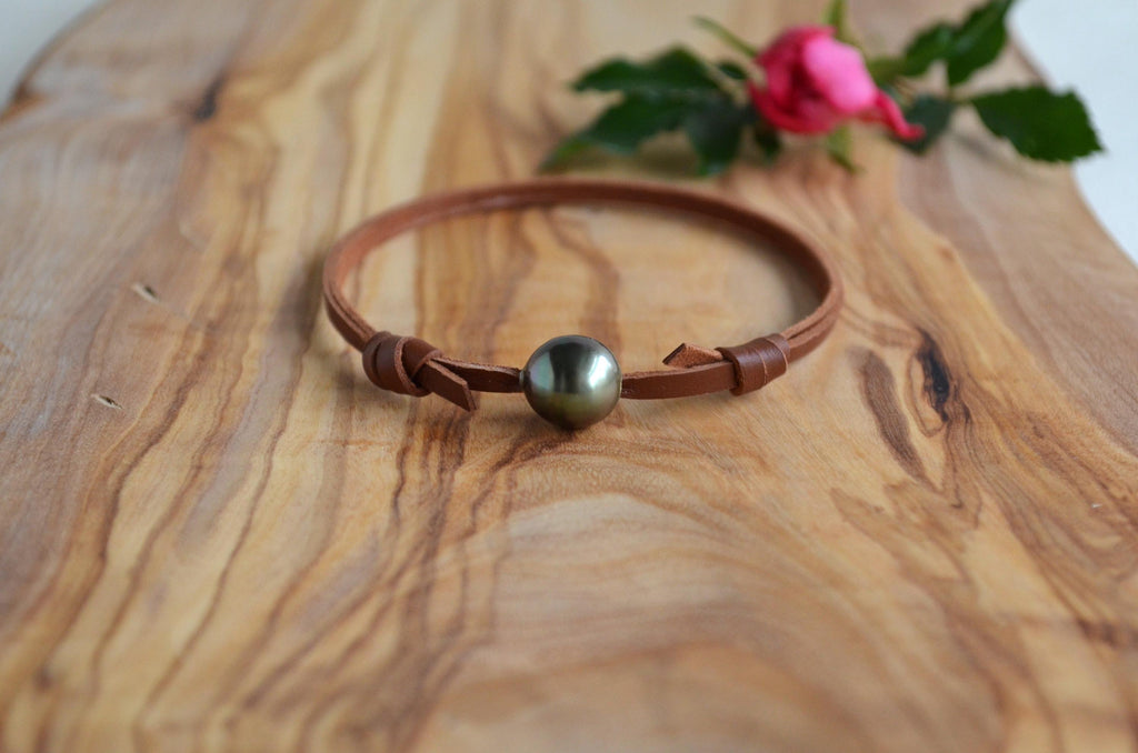 Adjustable Tahitian Pearl Bracelet: Australian Brown Leather Jewelry