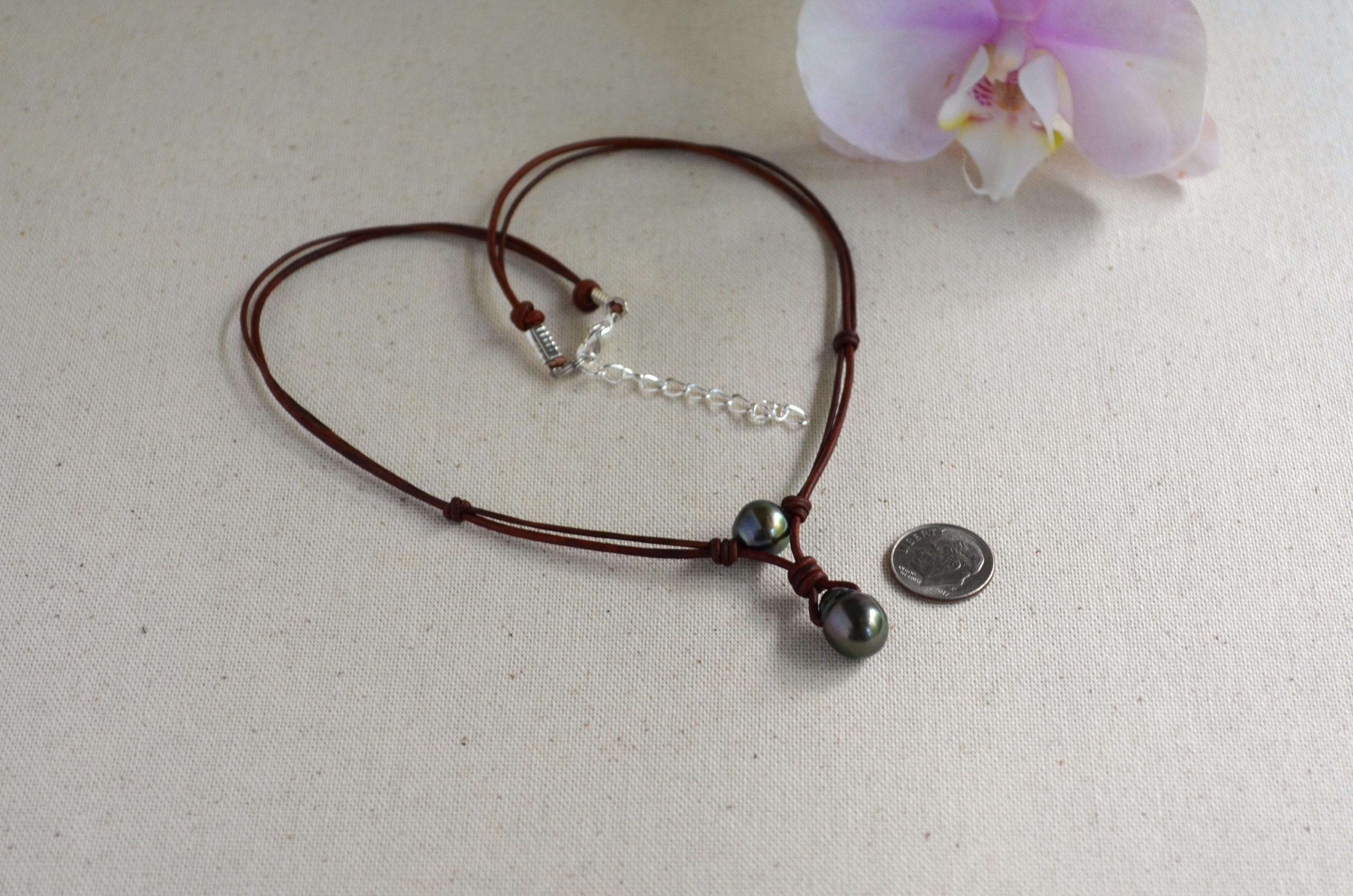Tahitian Pearl Leather Necklace – Baroque Pendant, Natural Pearls, Boho Luxury