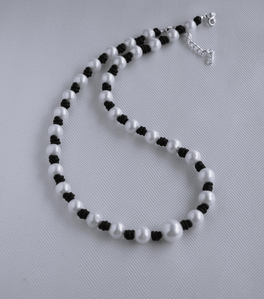 Knotted Pearl Leather Necklace: Freshwater Pearls, Boho Jewelry