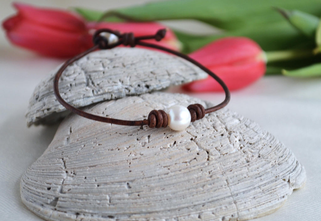 Freshwater Pearl Leather Anklet: Minimalist Boho Ankle Bracelet