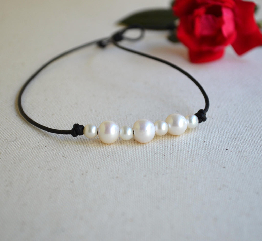 Pearls on Leather Necklace/Choker for Women, White Freshwater Pearls, Boho Chic