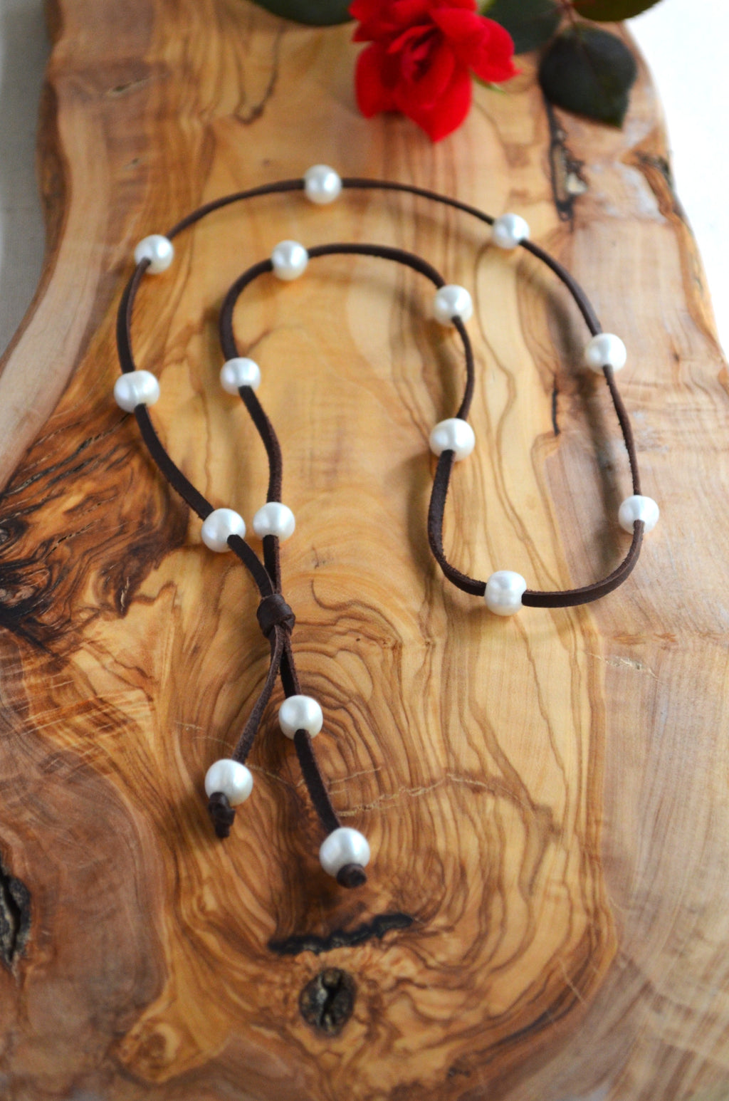 Freshwater Pearl Lariat Necklace in Deerskin Leather