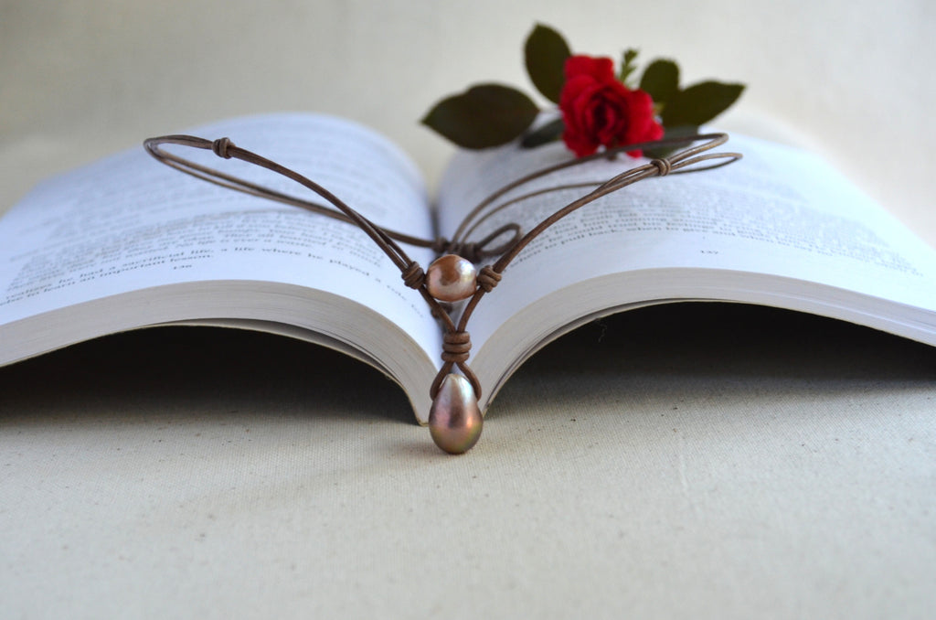 Pink Mauve Edison Pearl Necklace on Knotted Leather