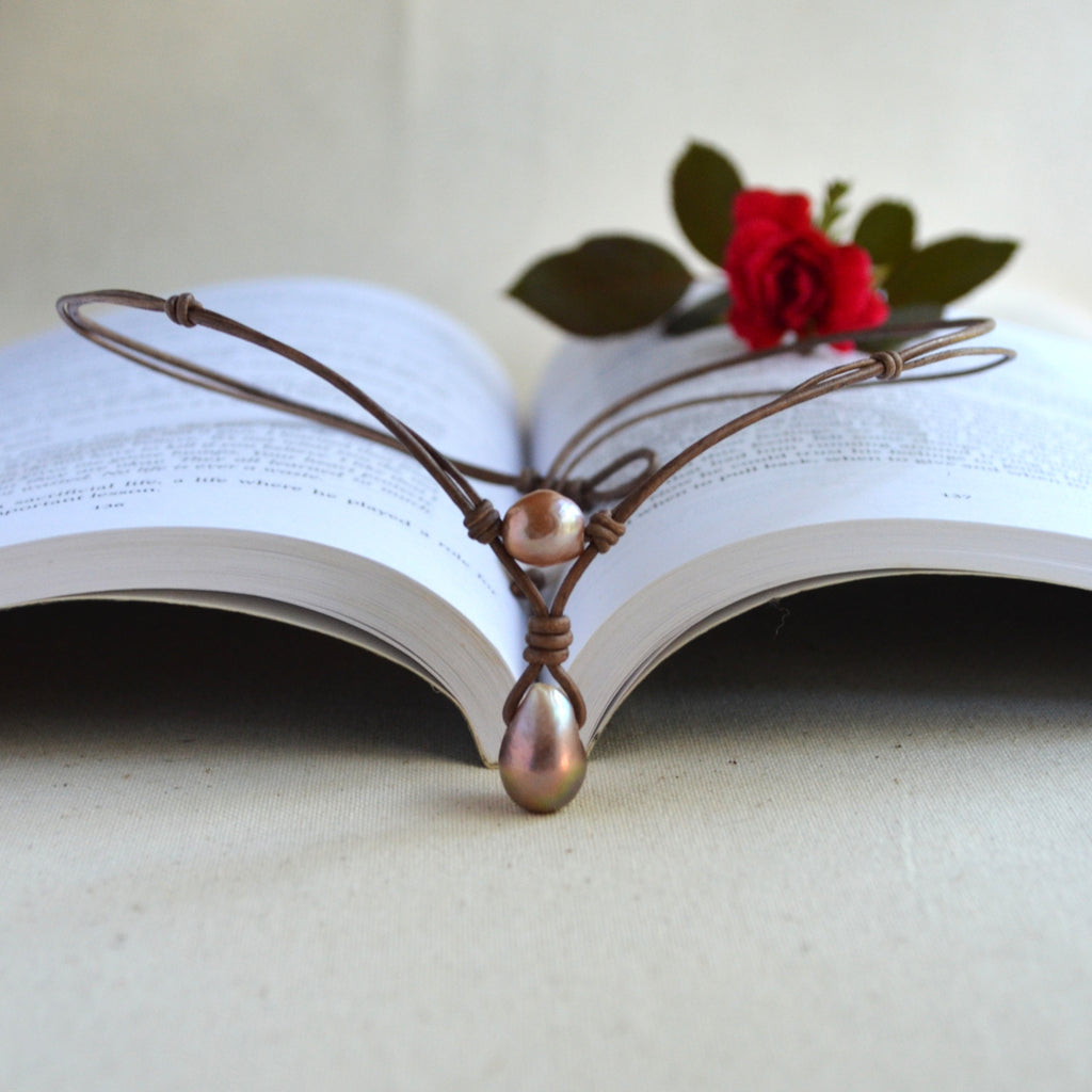 Pink Mauve Edison Pearl Necklace on Knotted Leather