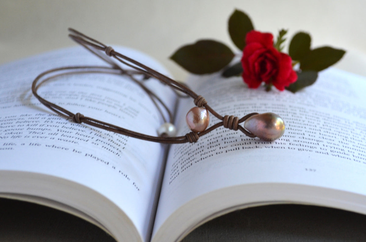 Pink Mauve Edison Pearl Necklace on Knotted Leather