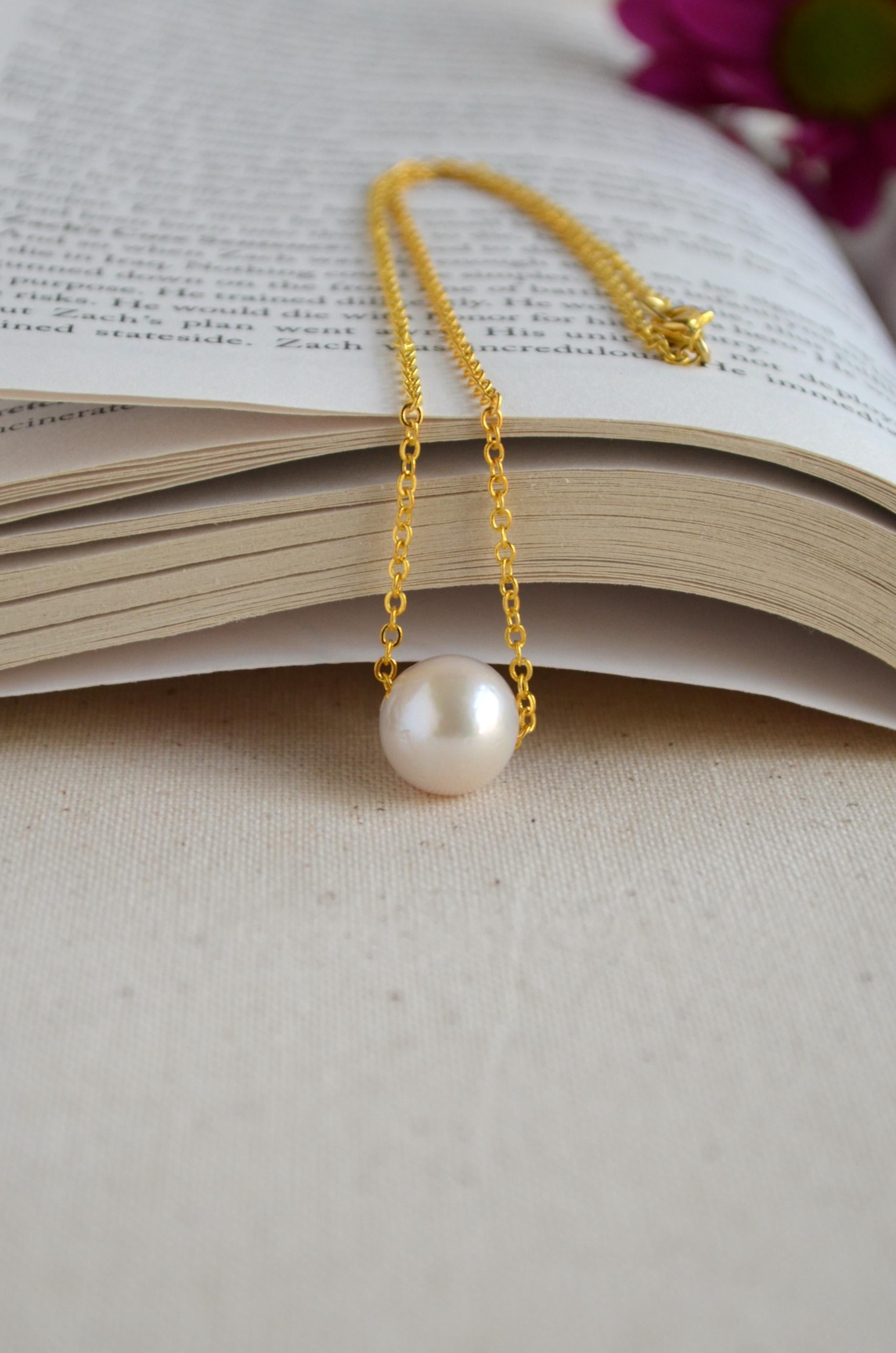 Floating Edison Pearl Necklace – Gold Plated Chain, Minimalist Pendant
