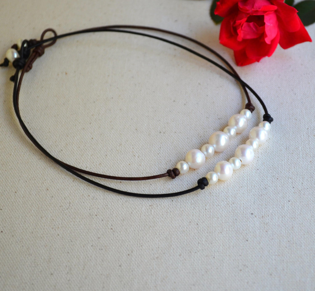 Pearls on Leather Necklace/Choker for Women, White Freshwater Pearls, Boho Chic