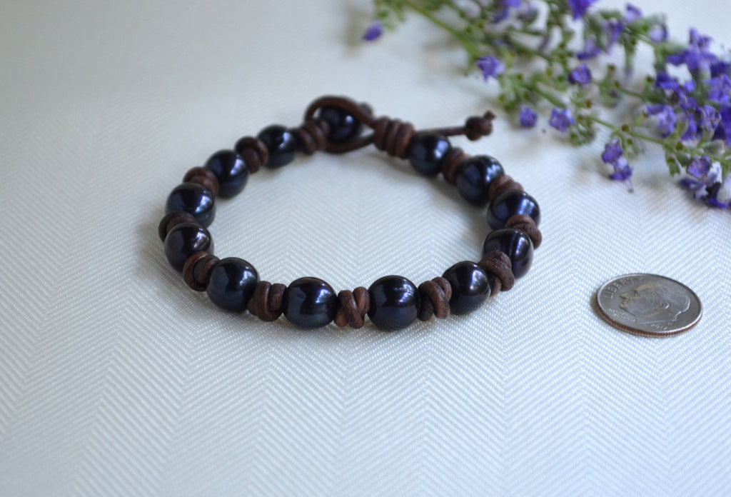 Peacock Pearl Leather Bracelet: Handmade Boho Jewelry