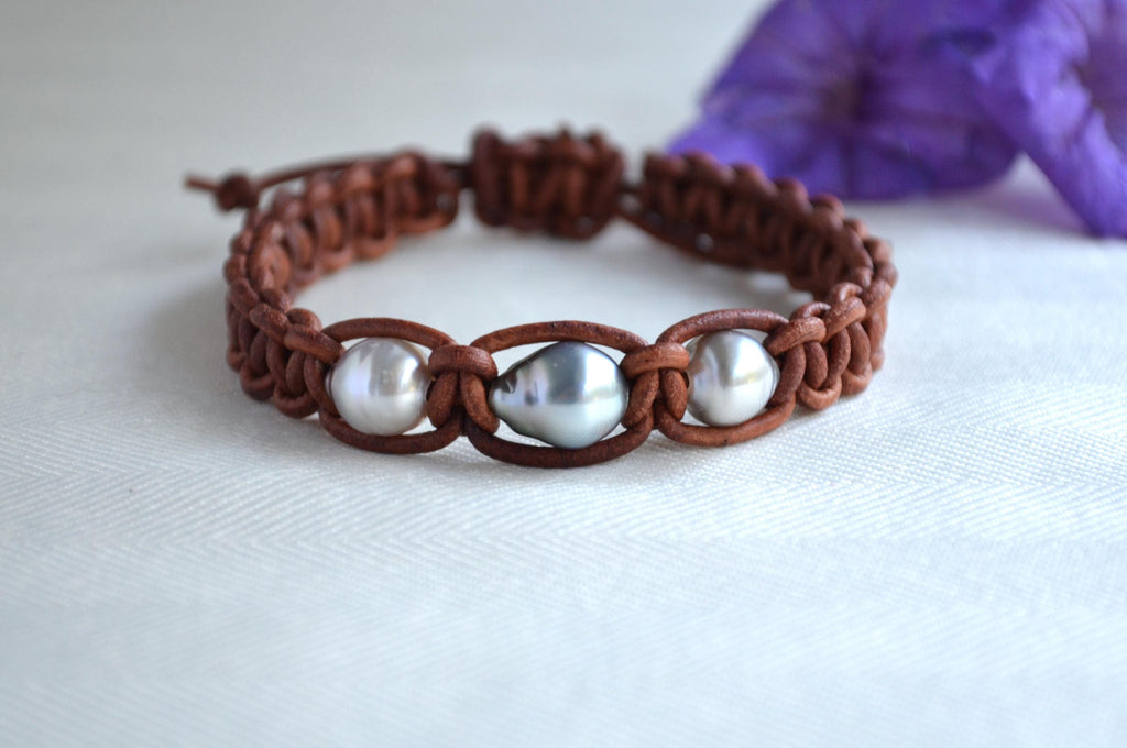 Tahitian Pearl Bracelet: Brown Leather Adjustable Bracelet Unisex