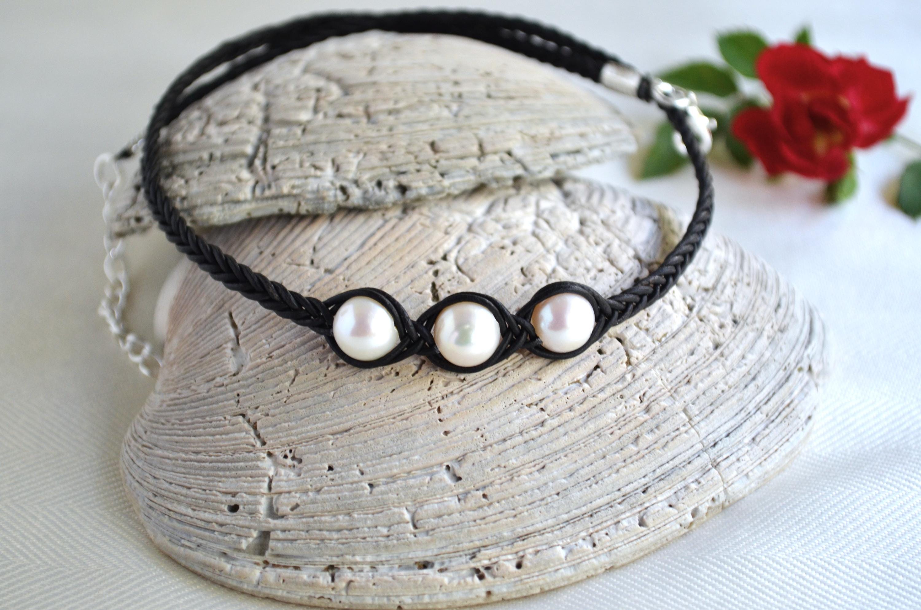 Three Freshwater Pearls Braided Leather Necklace: Elegant Boho Jewelry